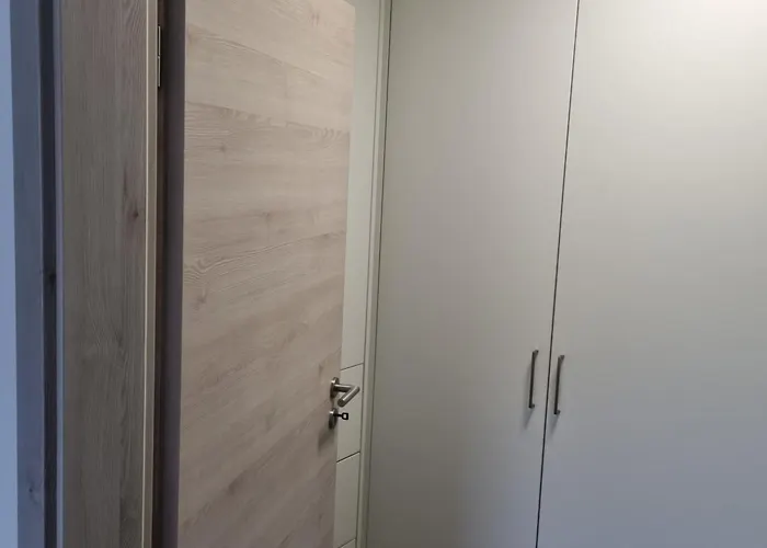 Apartament Wiesengrund, Ruhig Im Ortsteil Von Roth, Naehe Rothsee, 25 Min Messe Nbg